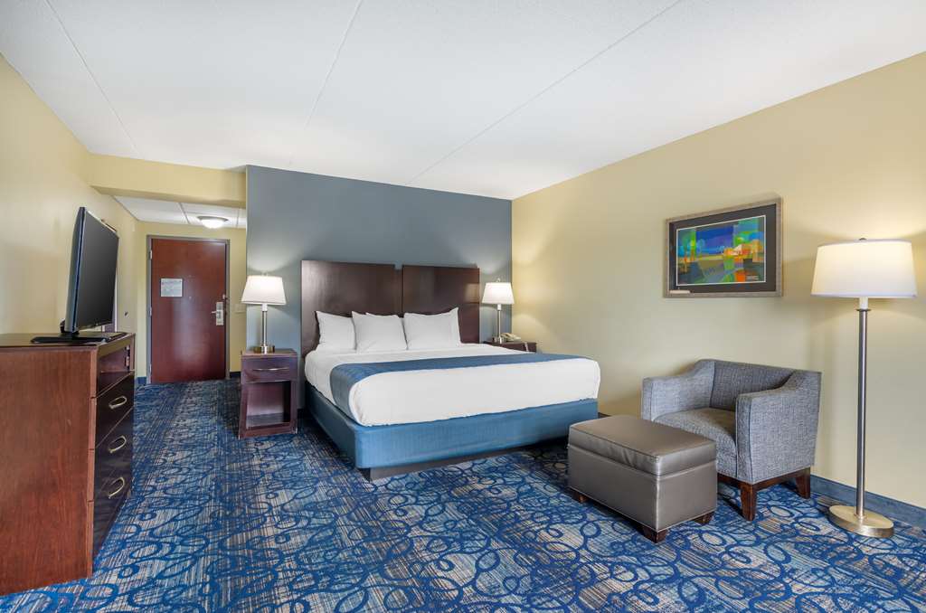 Best Western Plus Waynesboro Inn & Suites Conference Center Image