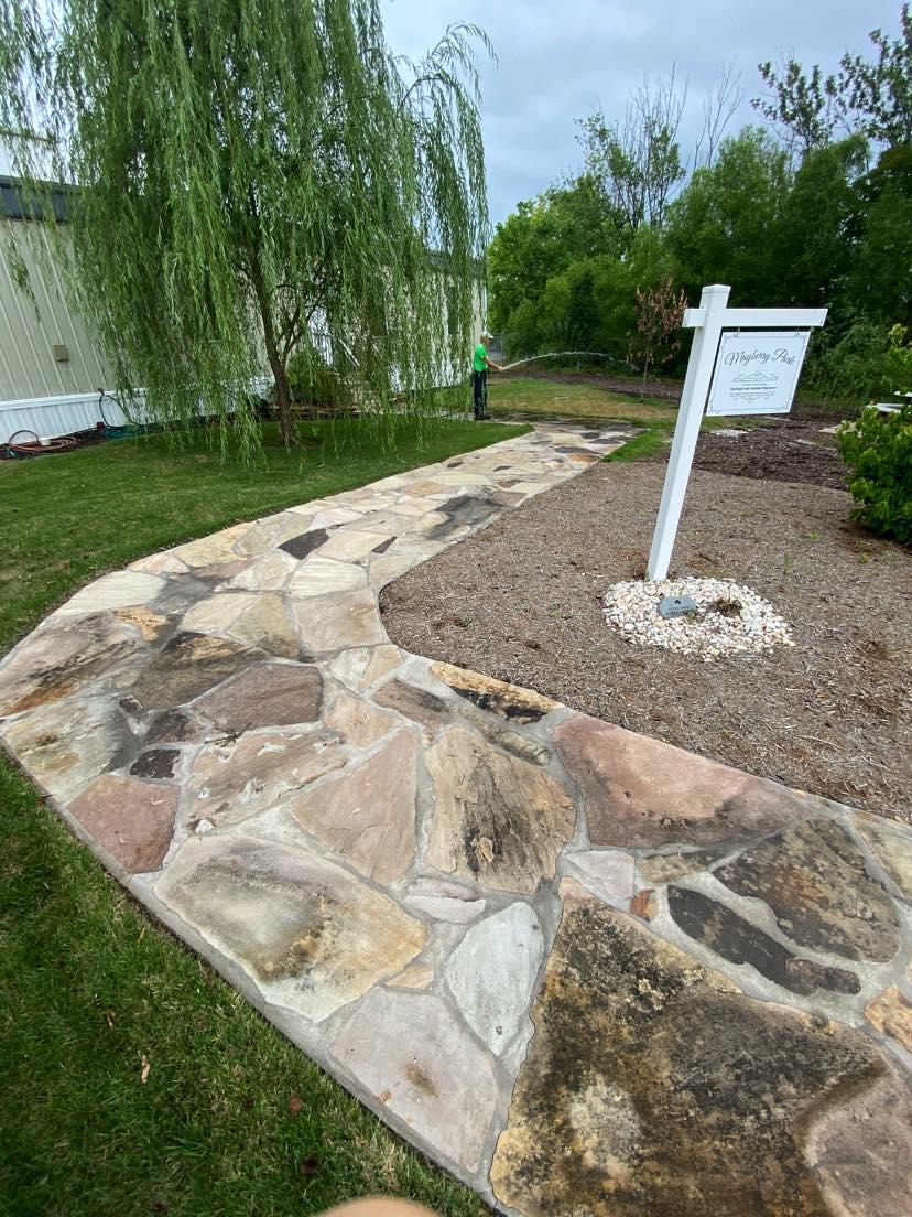 Chattanooga Landscaping Pros Image