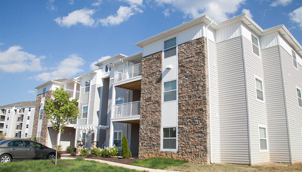 Images Campus View Apartments