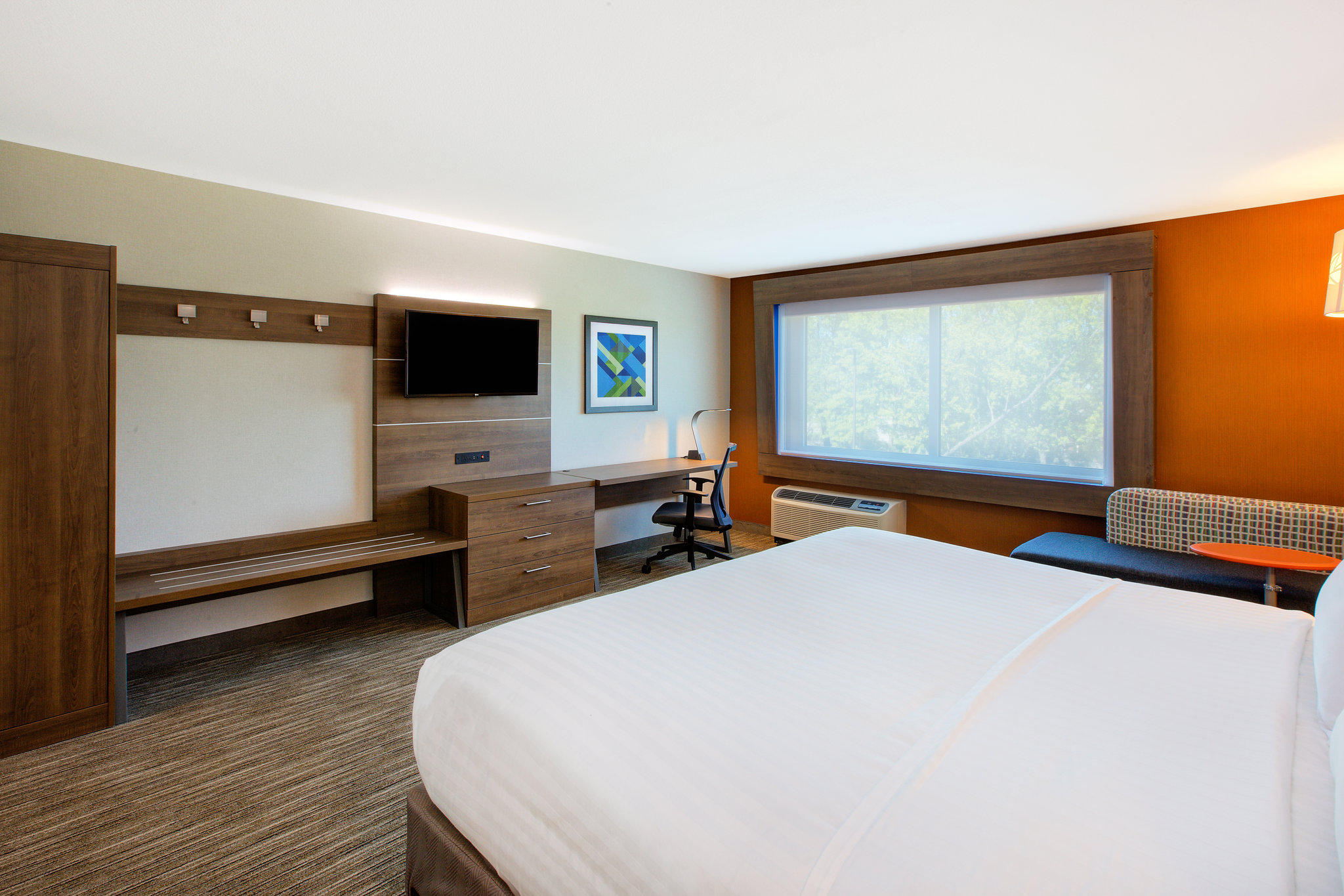 Holiday Inn Express & Suites New Castle Photo