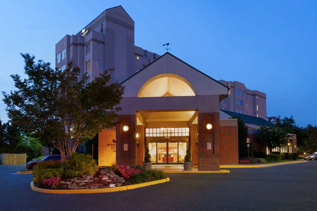 Homewood Suites by Hilton Falls Church - I-495 @ Rt. 50 Logo