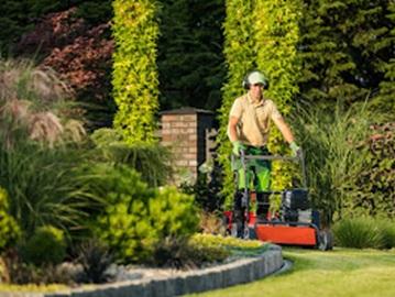 Groundsmen Landscaping Charlotte Image