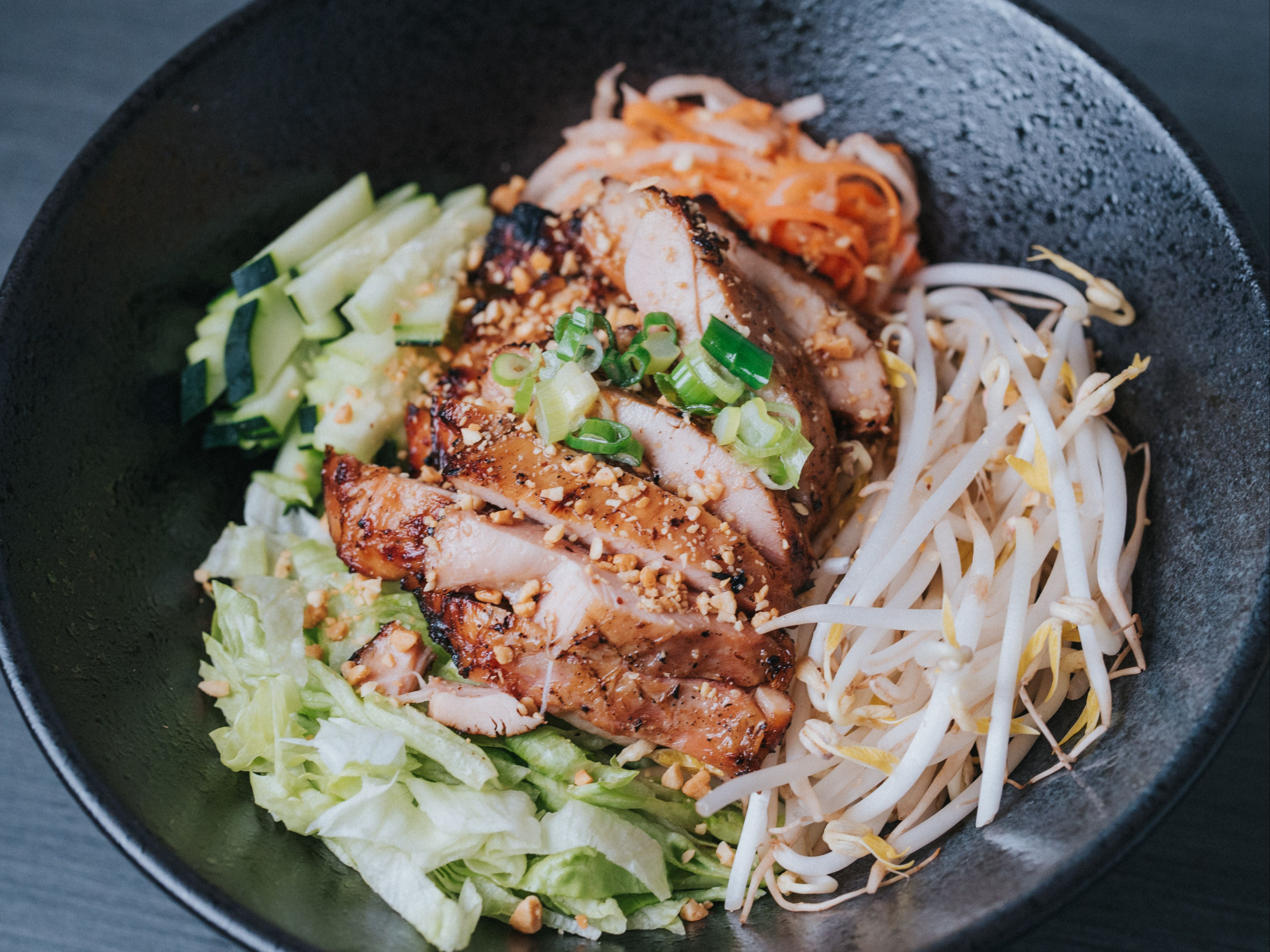 B2 - Grilled Chicken Bun