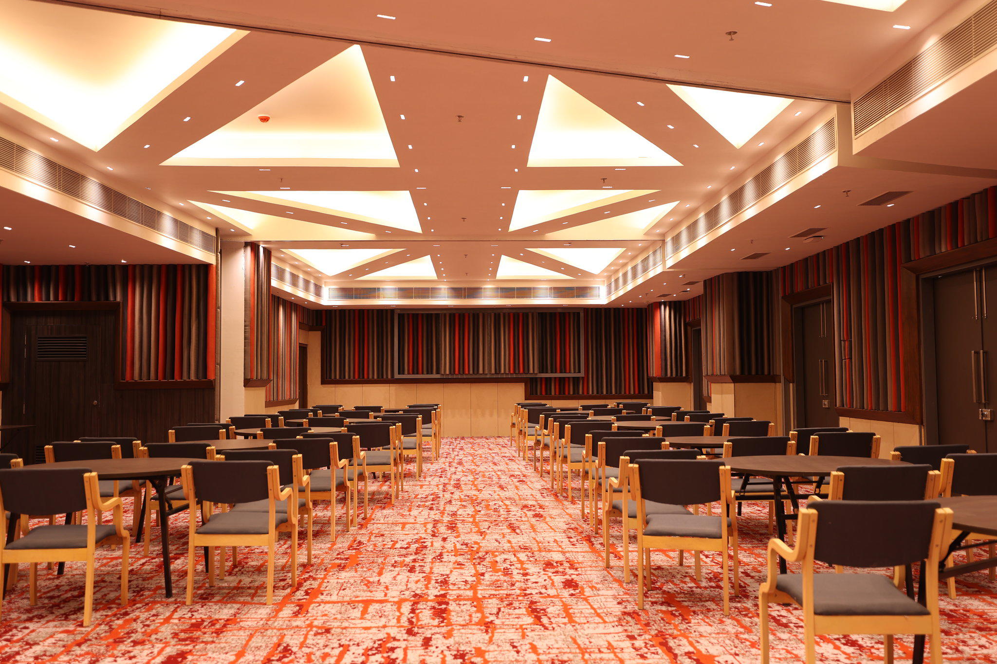 Holiday Inn Express & Suites Jaipur Gopalpura, an IHG Hotel