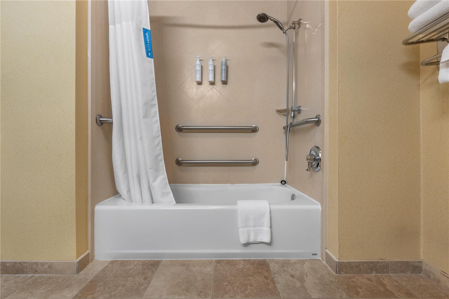 Hampton Inn Pendleton Image