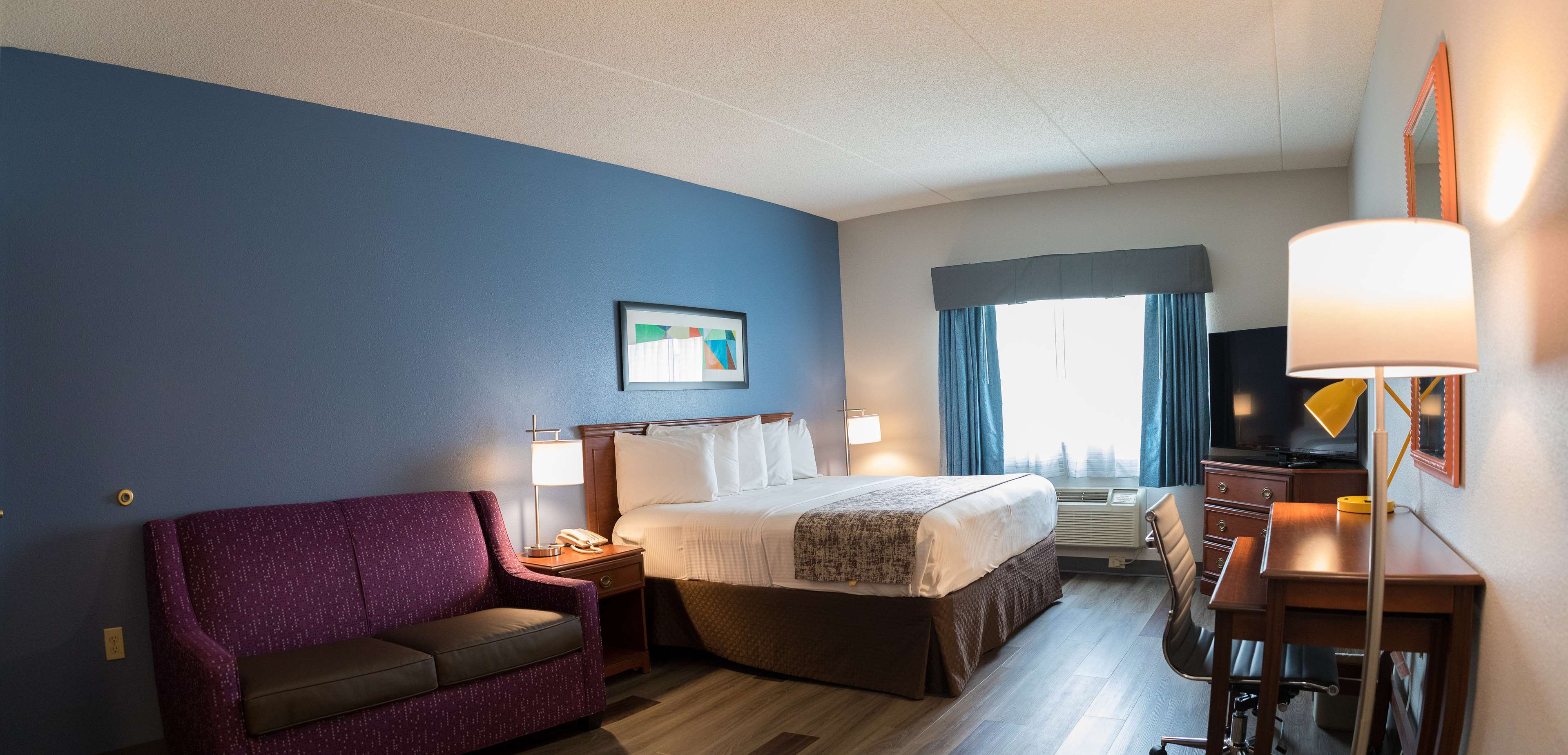 SureStay Plus by Best Western Louisville Airport Expo Photo