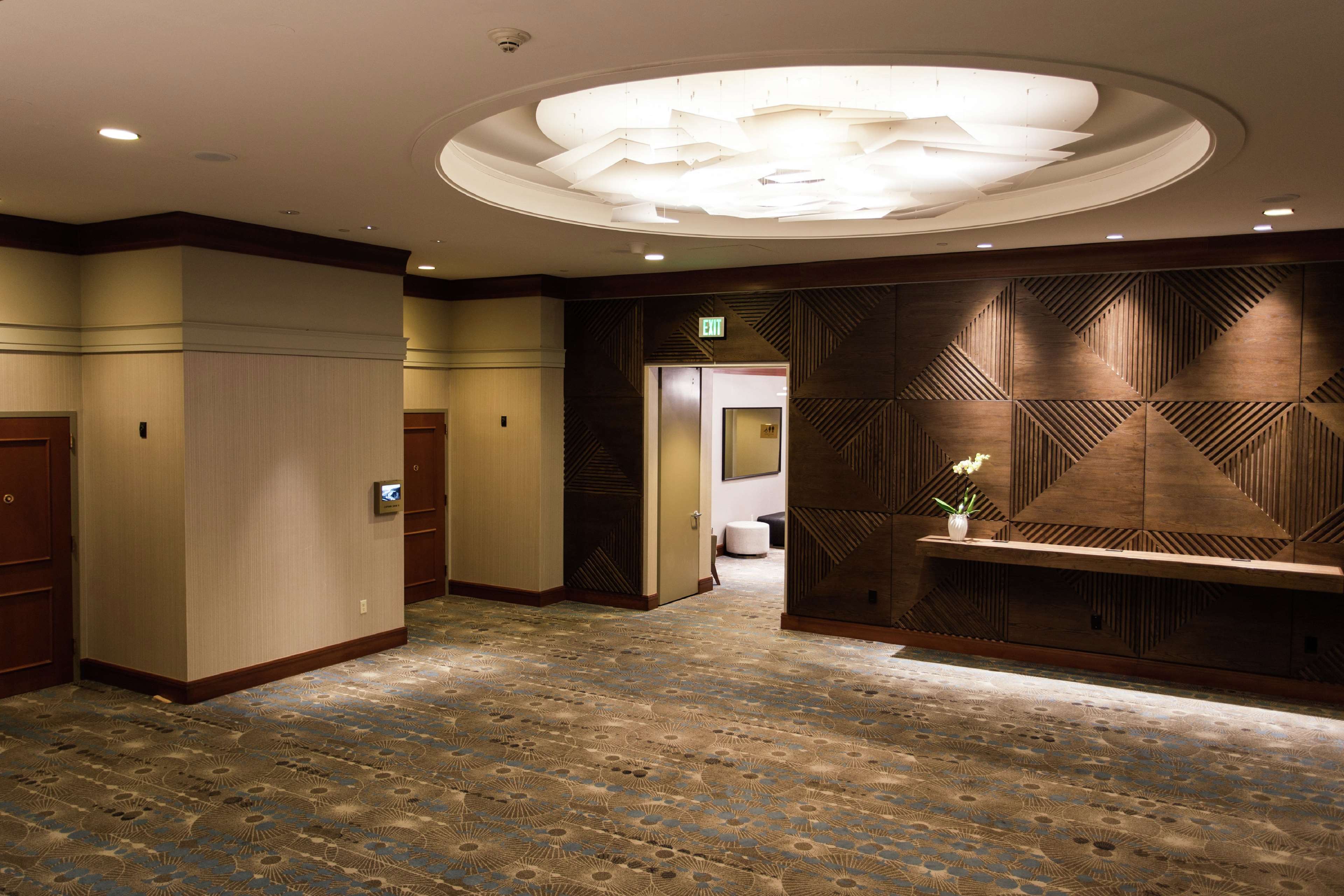 The Duniway Portland, A Hilton Hotel Photo