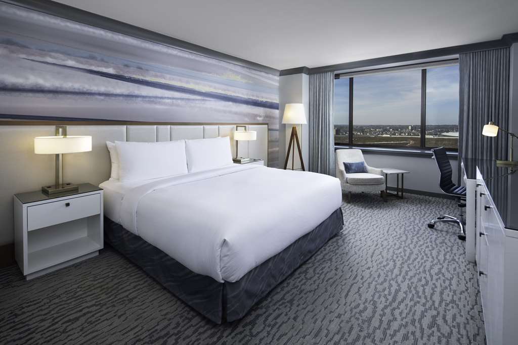 The Lofton Hotel Minneapolis, Tapestry Collection by Hilton Image