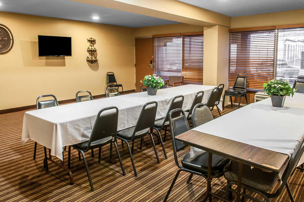 Images Suburban Extended Stay Hotel East