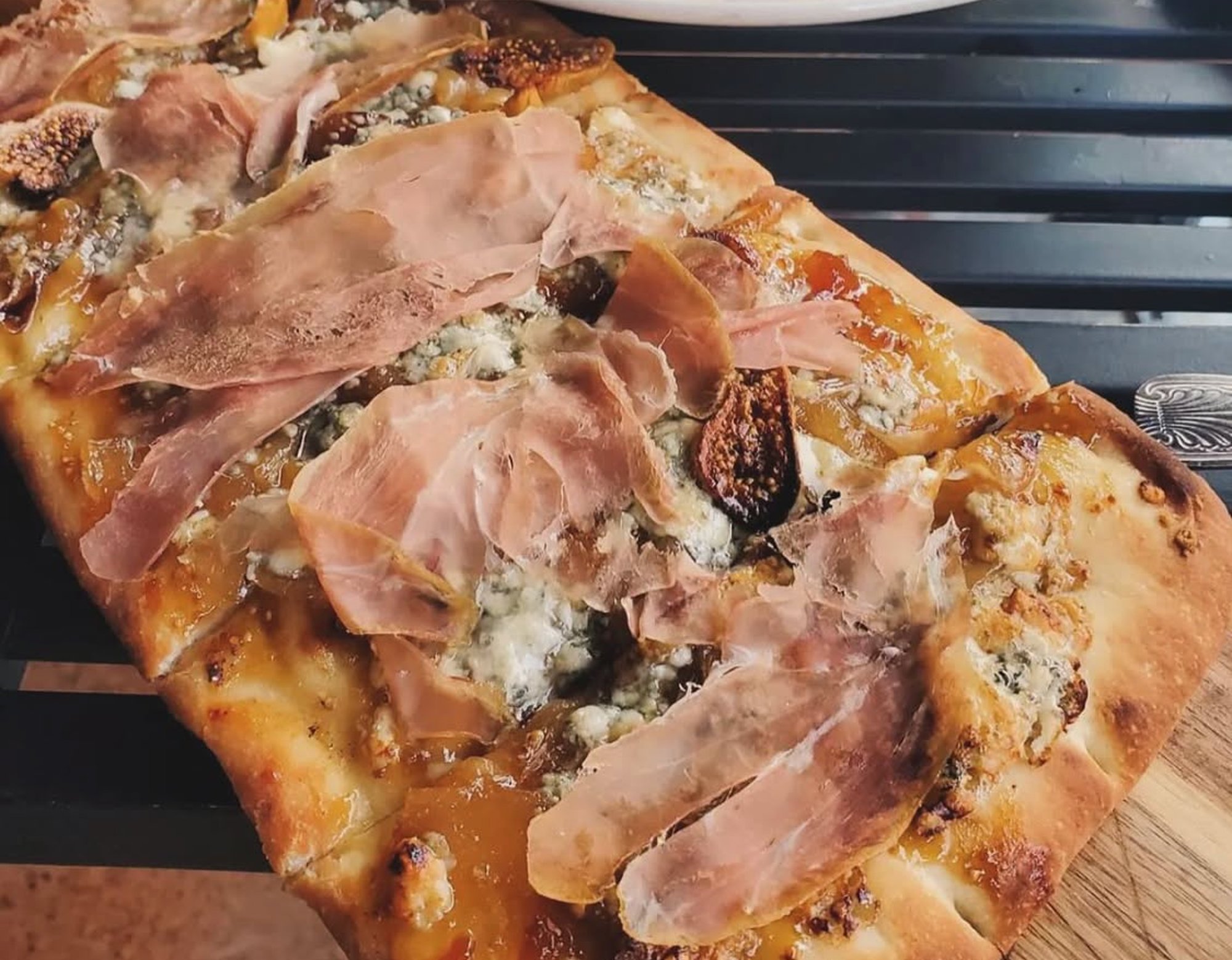 Fig, Prosciutto & Gorgonzola Flatbread