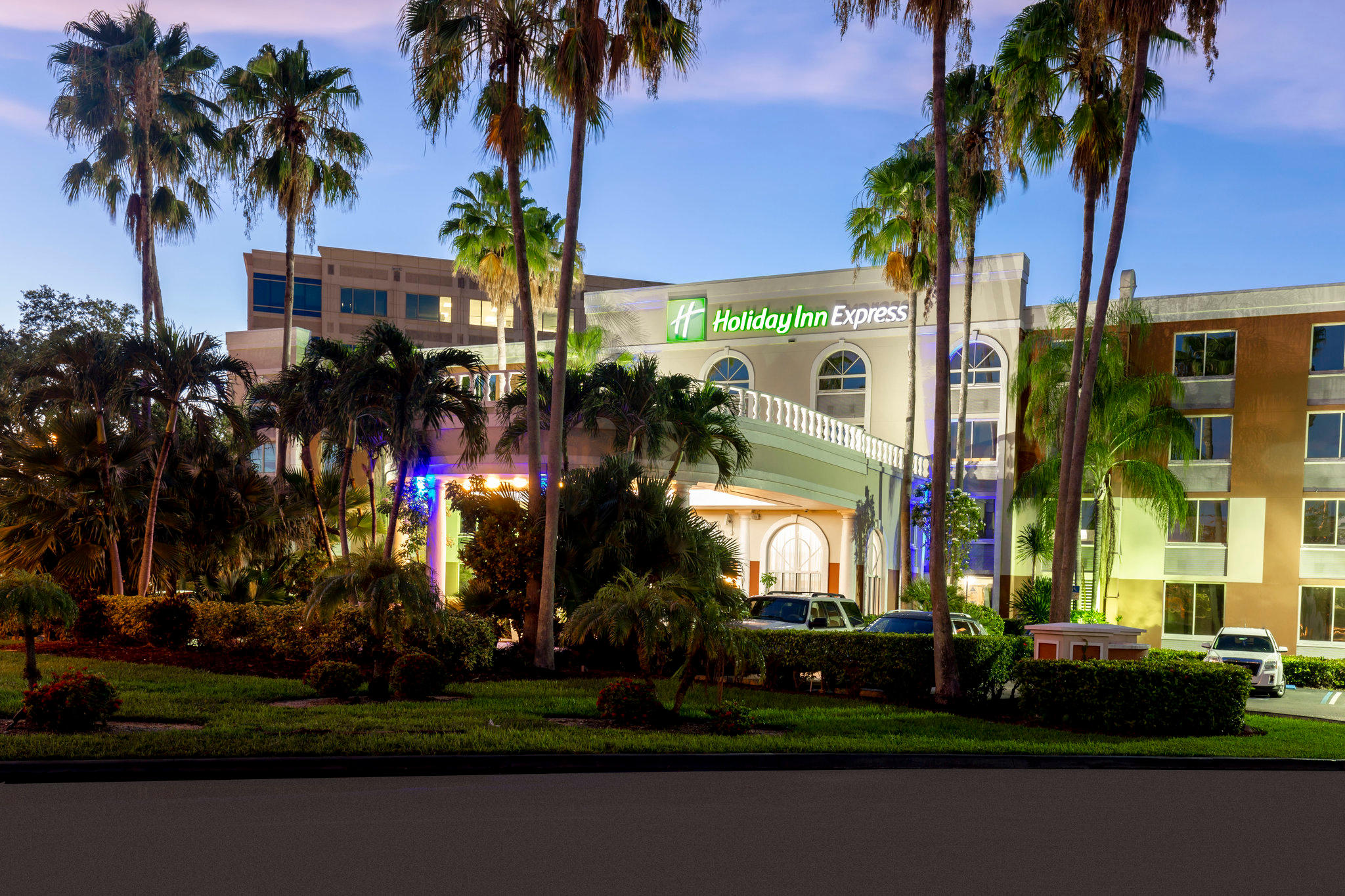 Holiday Inn Express Miami Airport Doral Area Photo