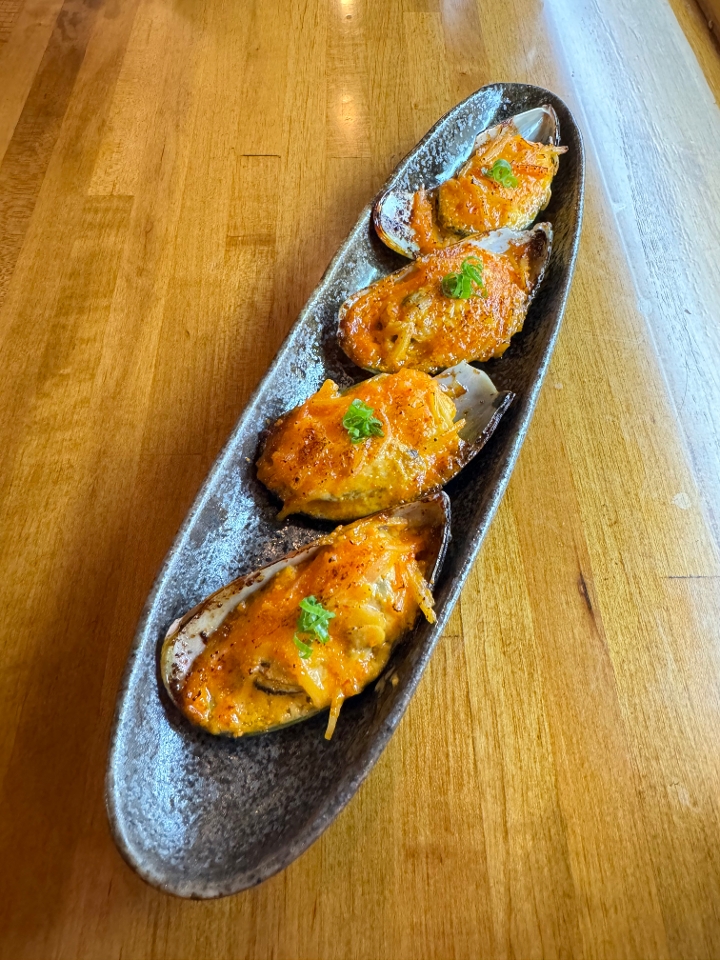 Dynamite mussels