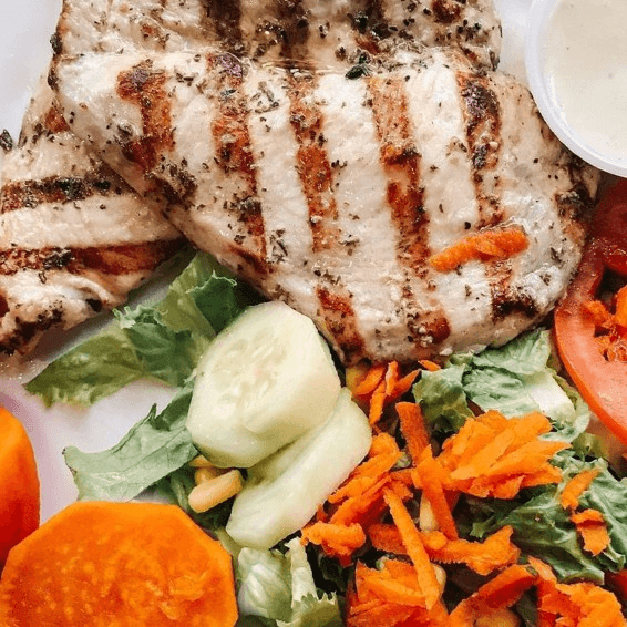 Bistec de Pollo with 2 Sides
