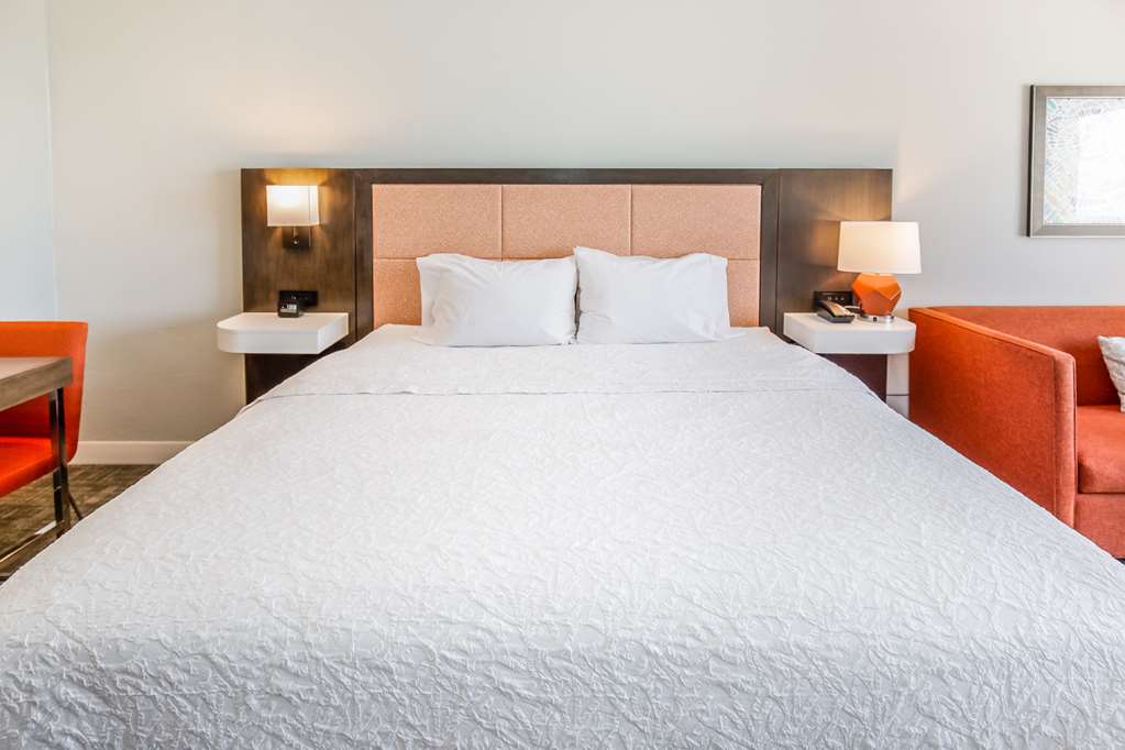 Hampton Inn Pensacola Beach Image