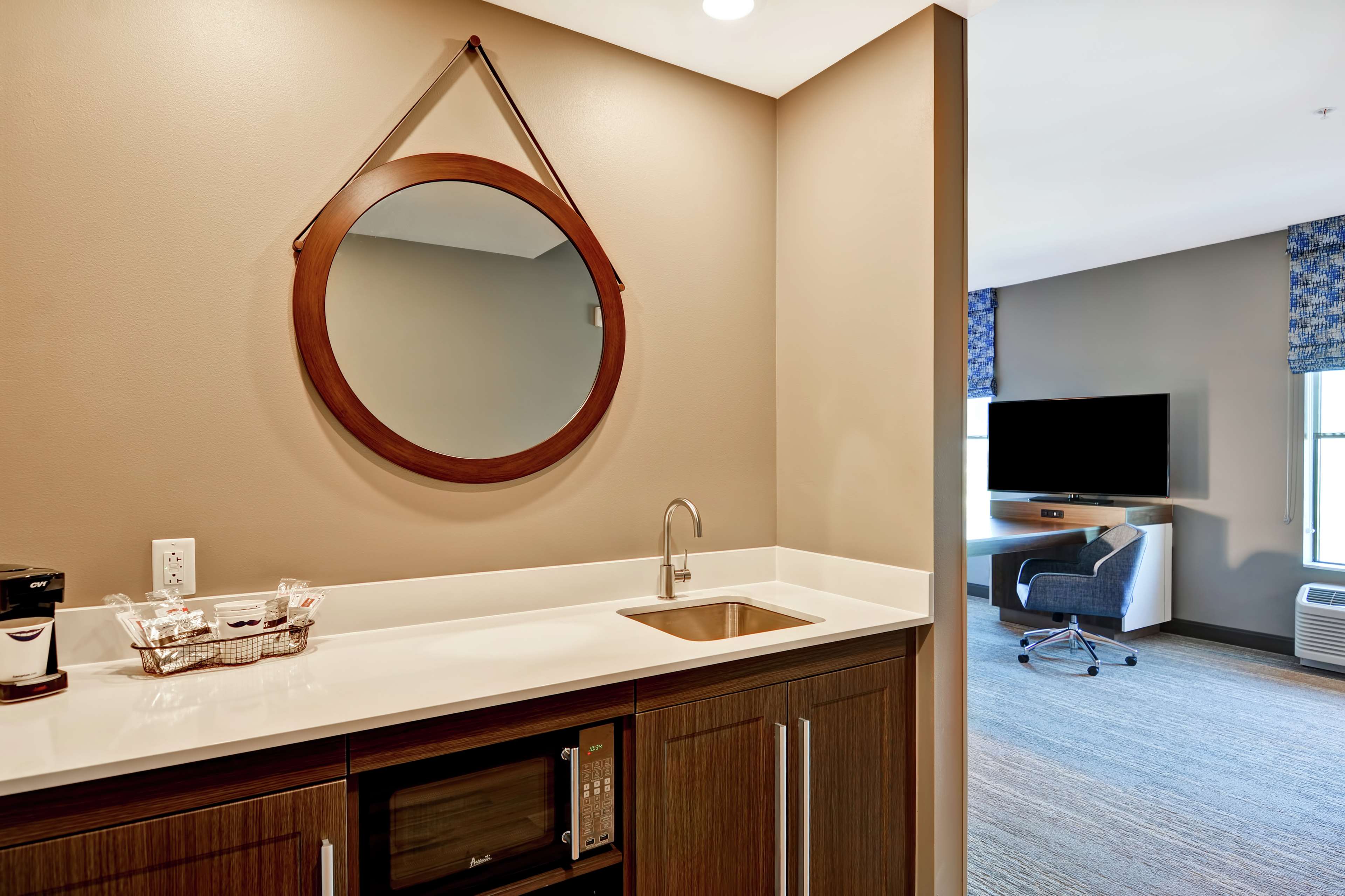Guest room