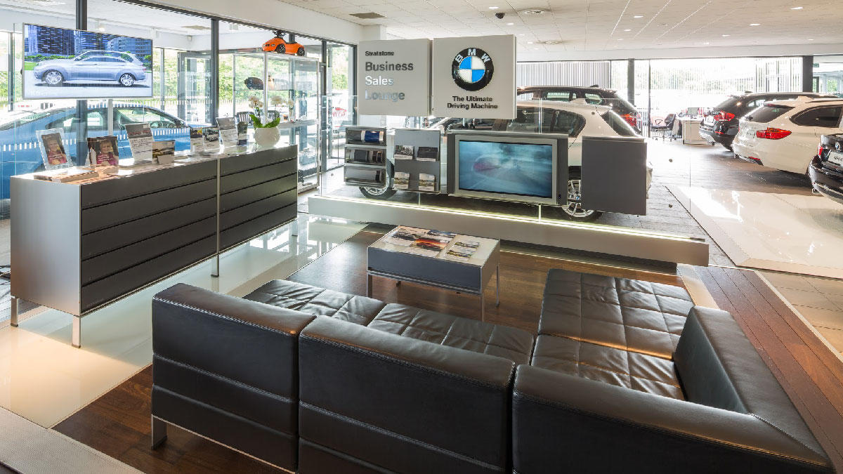 Images Stratstone BMW Derby