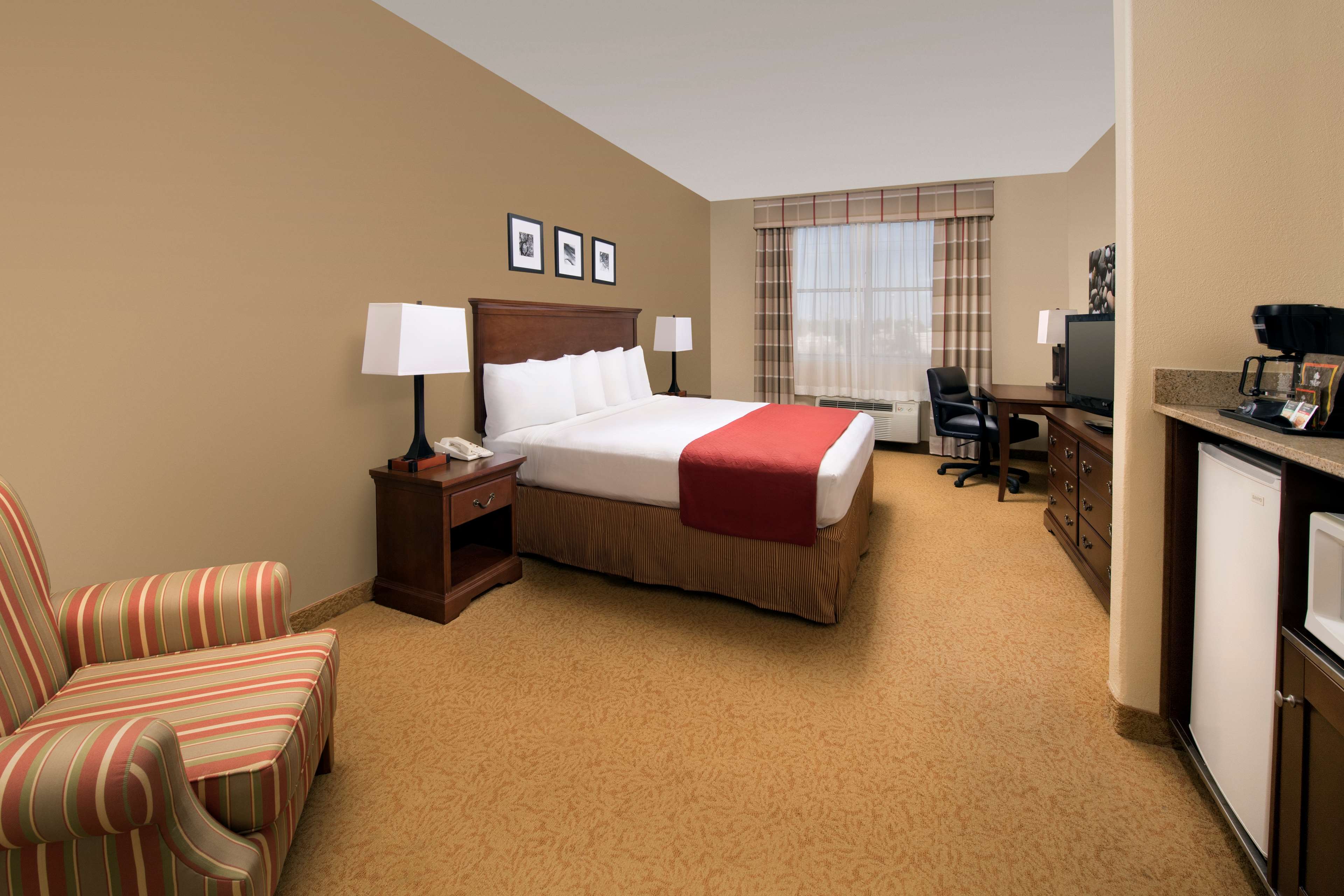 Country Inn & Suites by Radisson, Houston Intercontinental Airport East, TX Photo