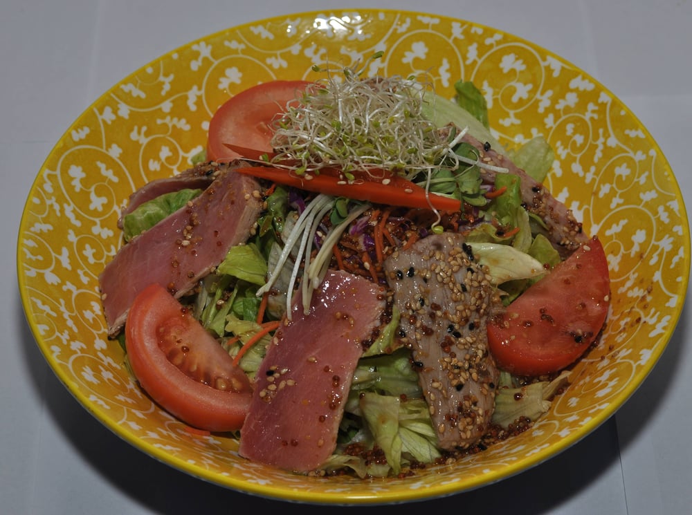 Sesame Seed Crust Tuna Salad