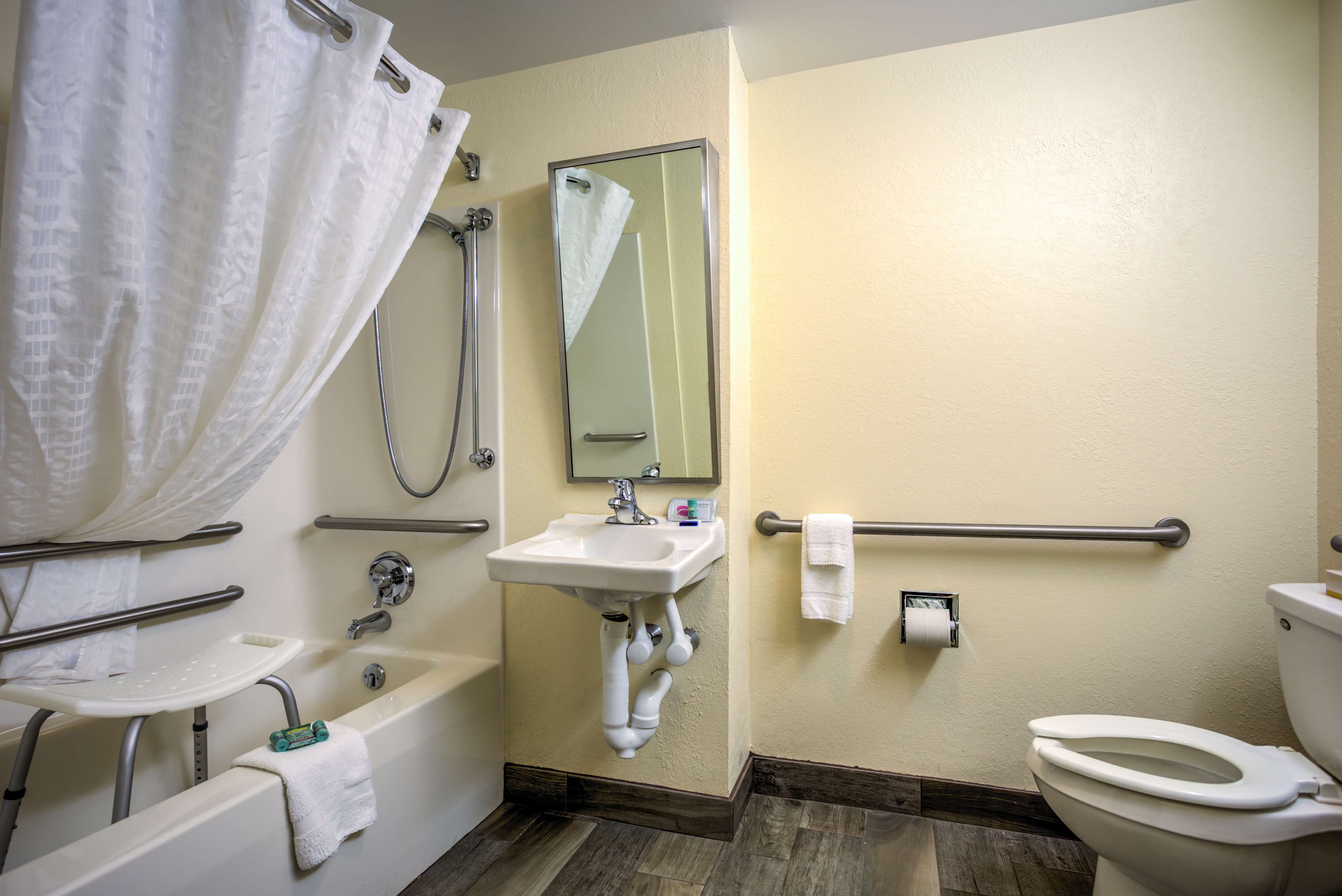 Accessibility matters, and our ADA guest rooms and bathrooms have physical features with safety in mind.