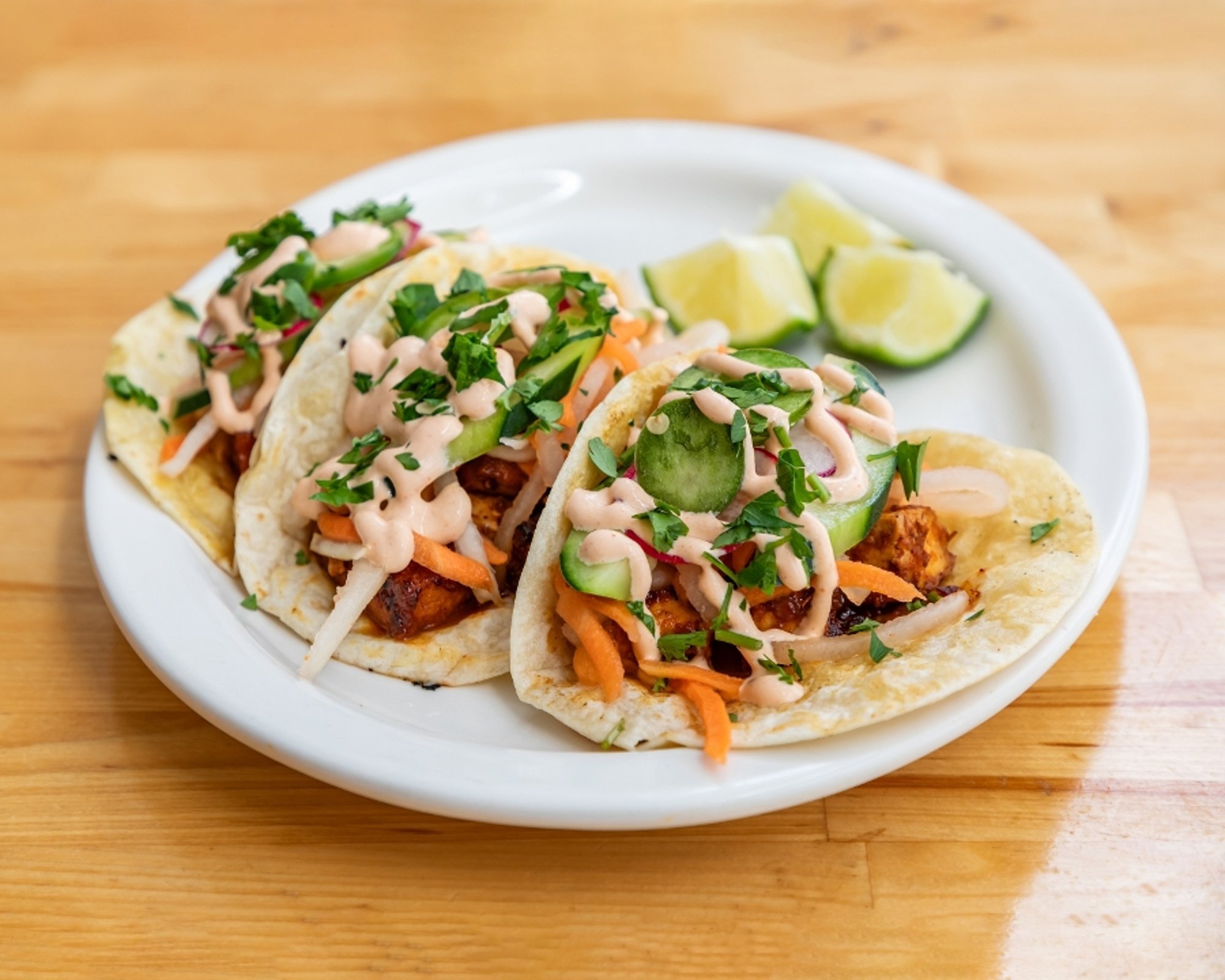 Creole Chicken Bánh Mì Tacos