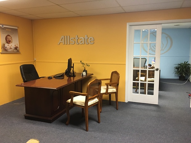 Images Gloria Berlin: Allstate Insurance