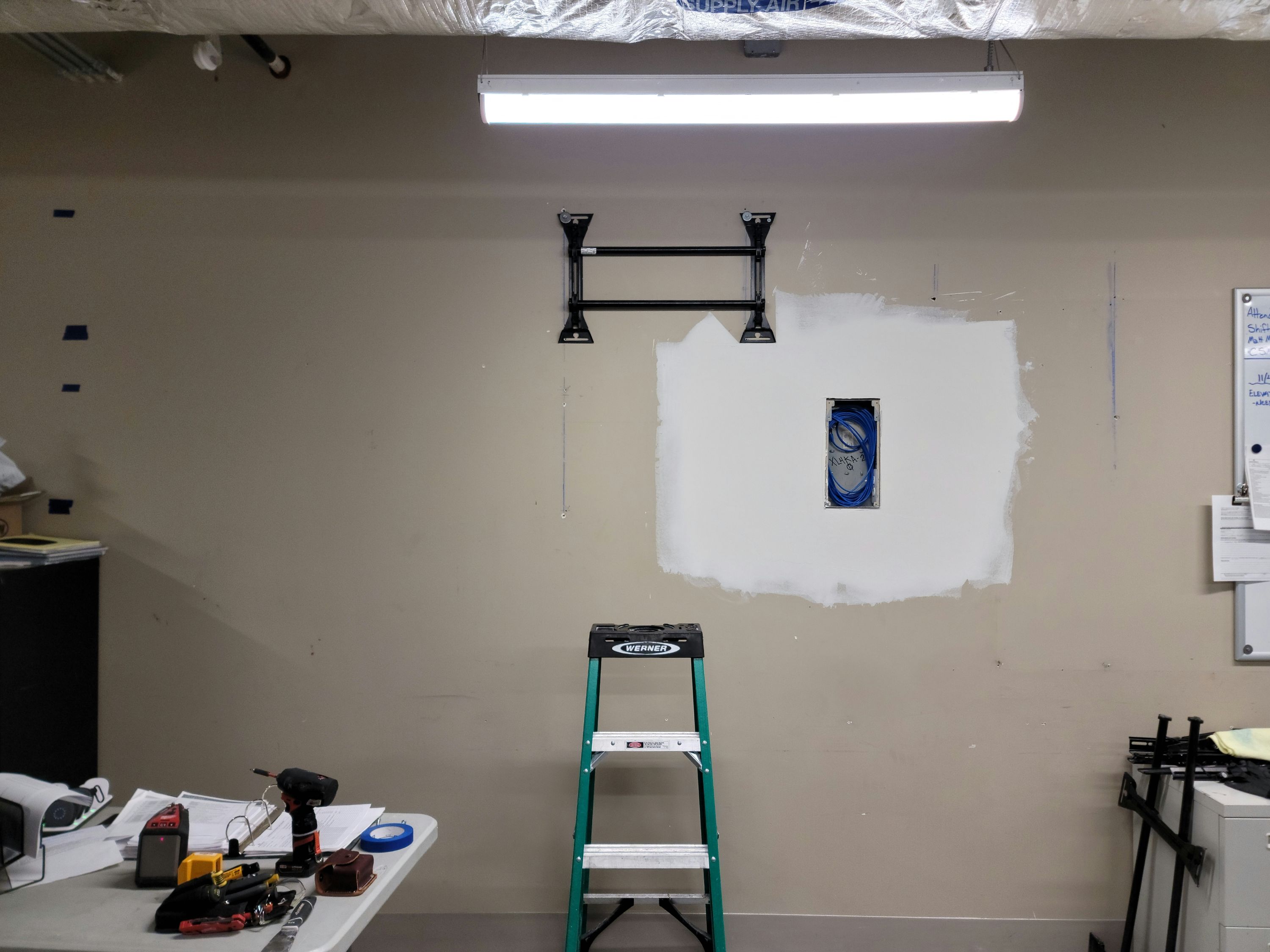 Dark Horse Handyman Image