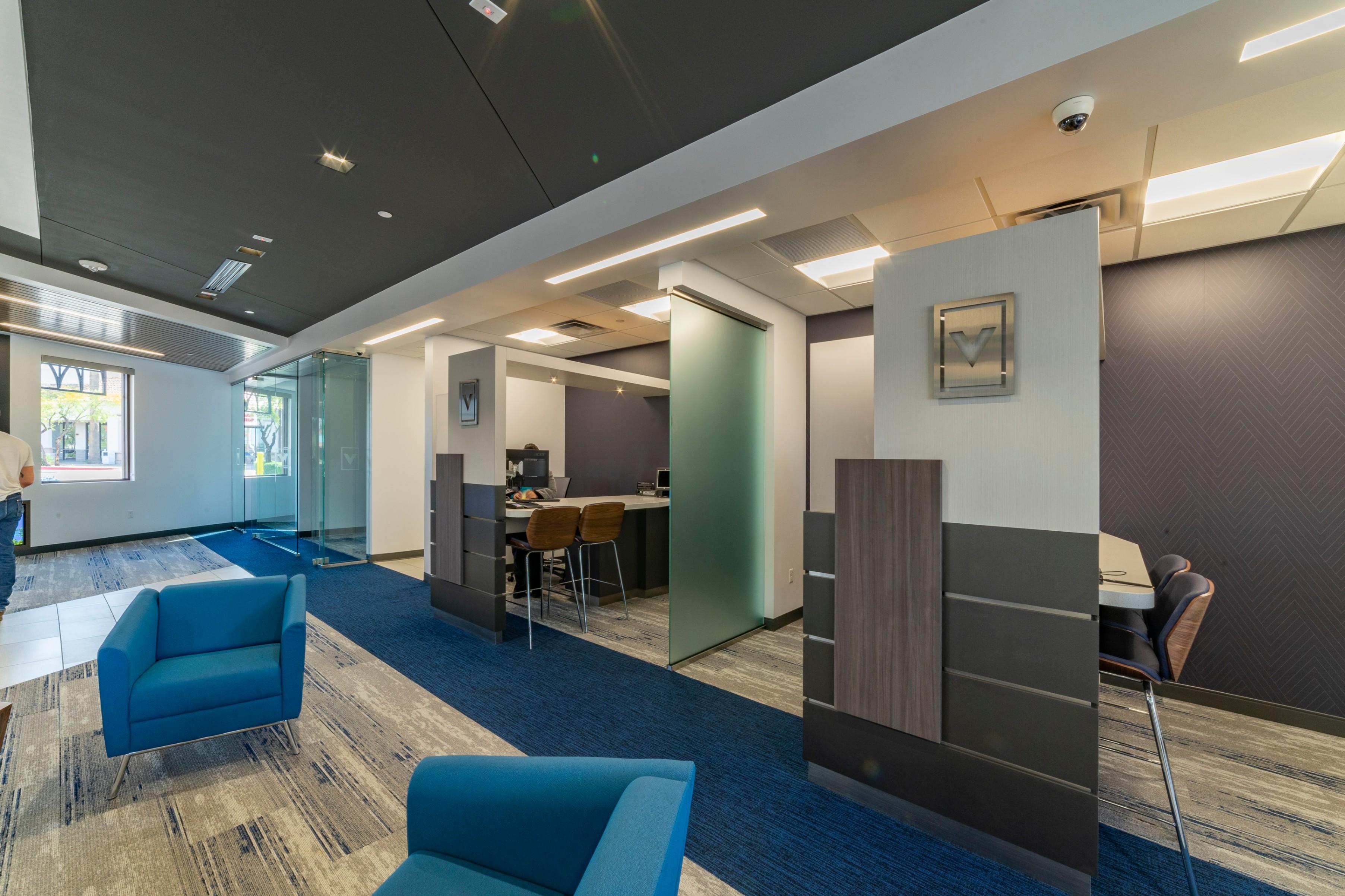 Vantage West Credit Union Image