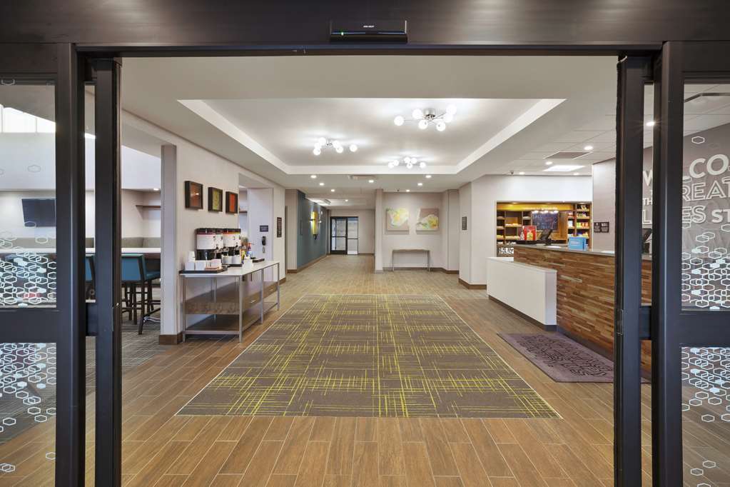 Hampton Inn & Suites Grandville Grand Rapids South Image