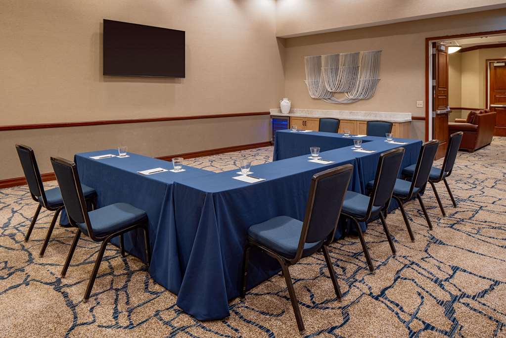 Hilton San Antonio Hill Country Image
