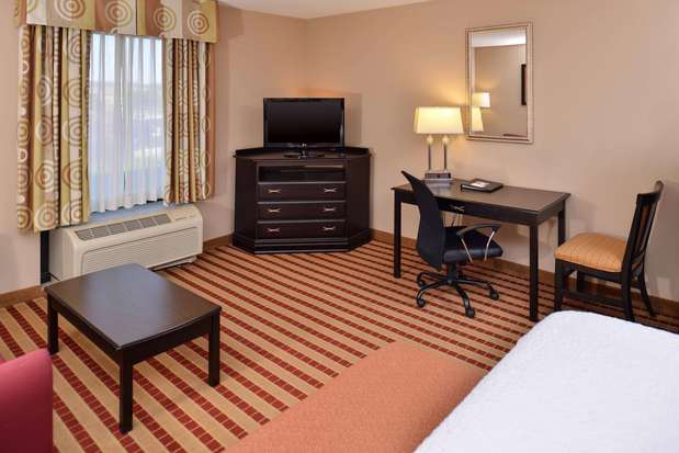 Images Hampton Inn Clarion