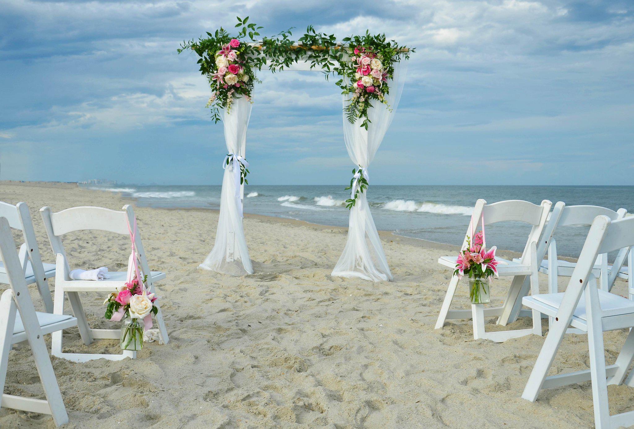 Holiday Inn Oceanfront @ Surfside Beach Photo