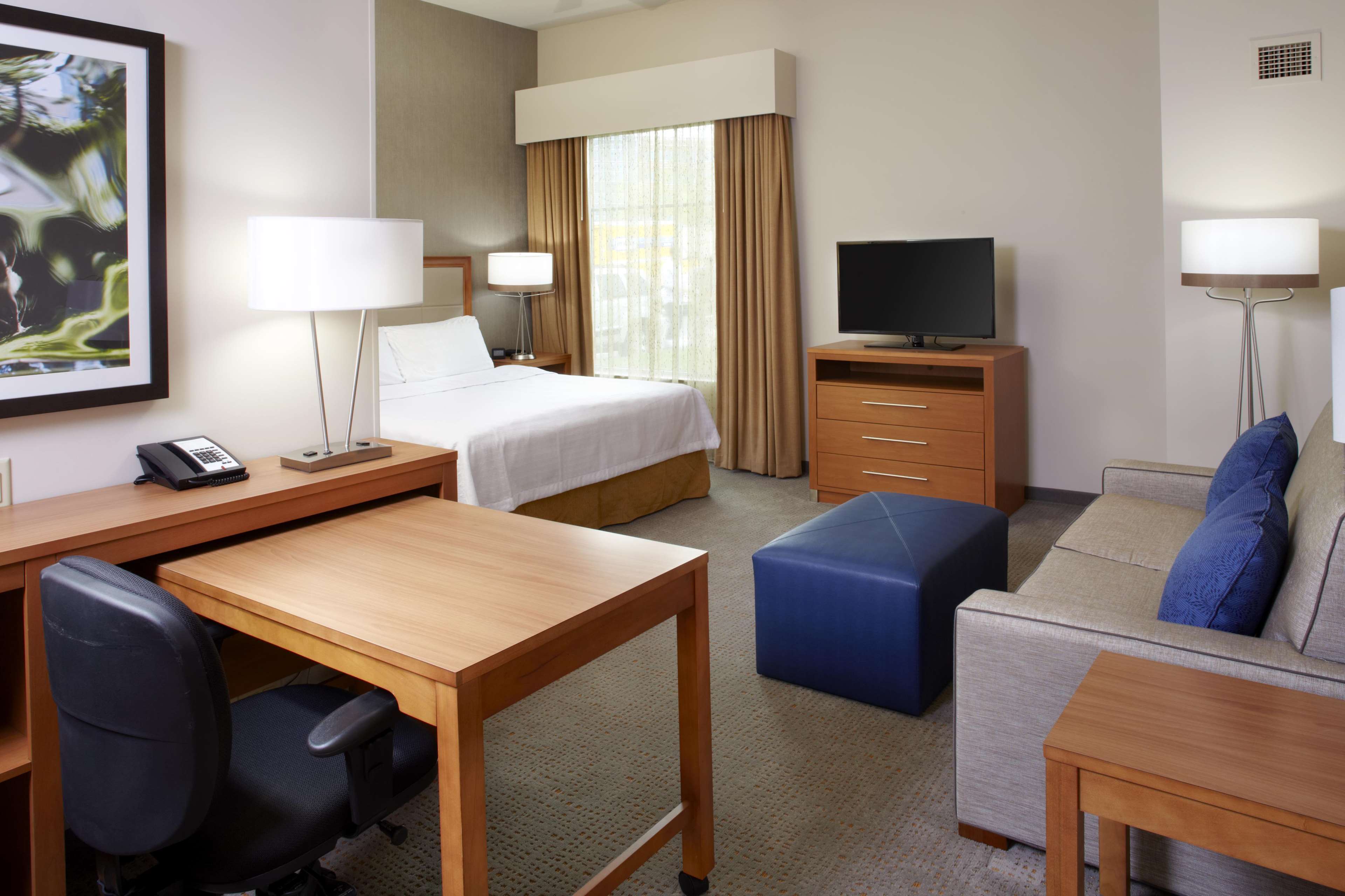 Homewood Suites by Hilton Pittsburgh Airport Robinson Mall Area PA Photo