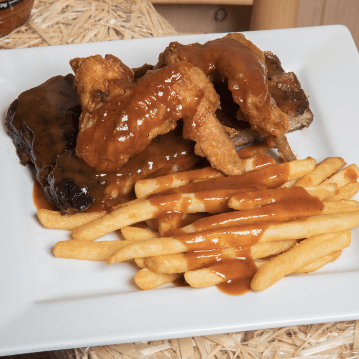 Combo -2 wings, 2 ribs, fries & drink