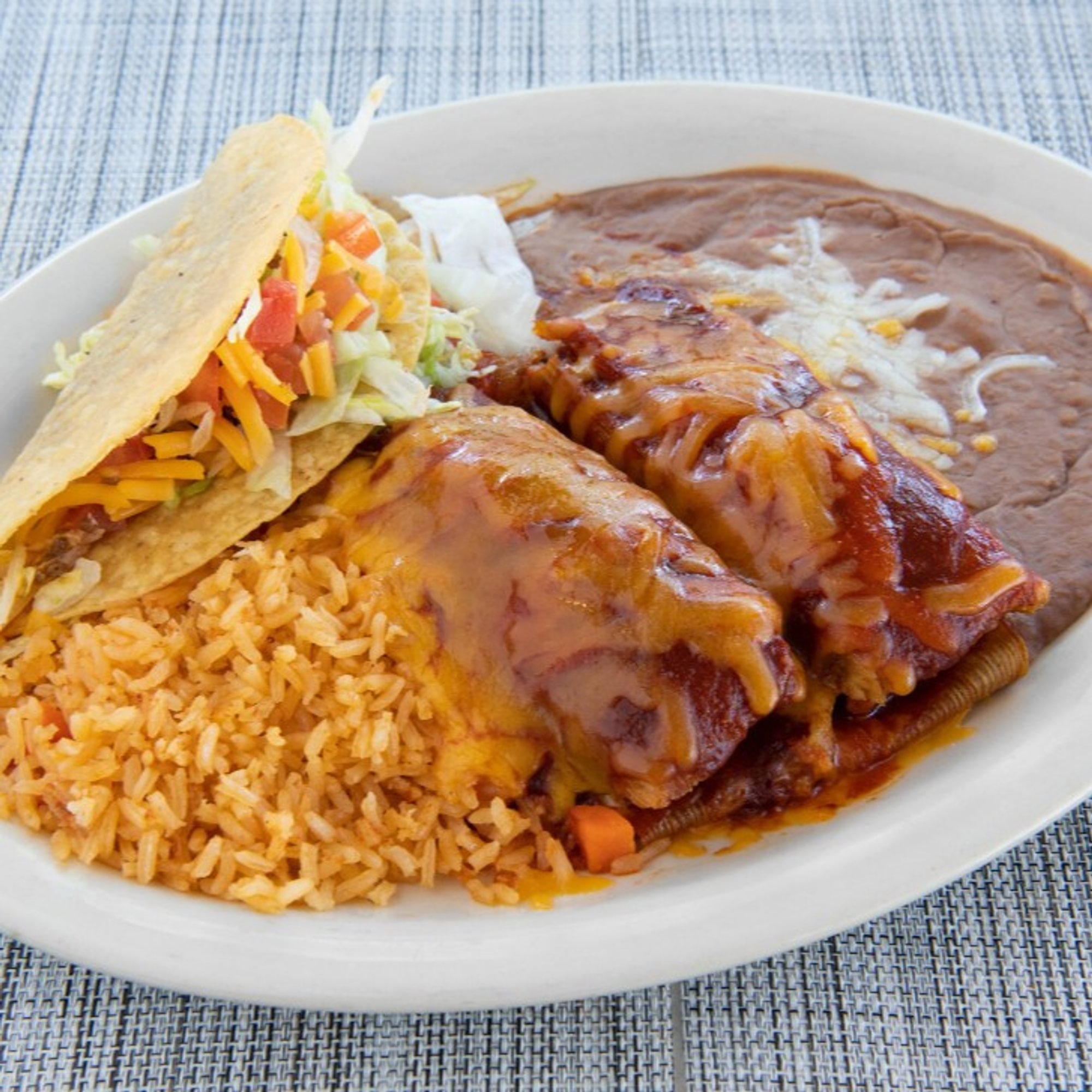 Los Arcos Plate