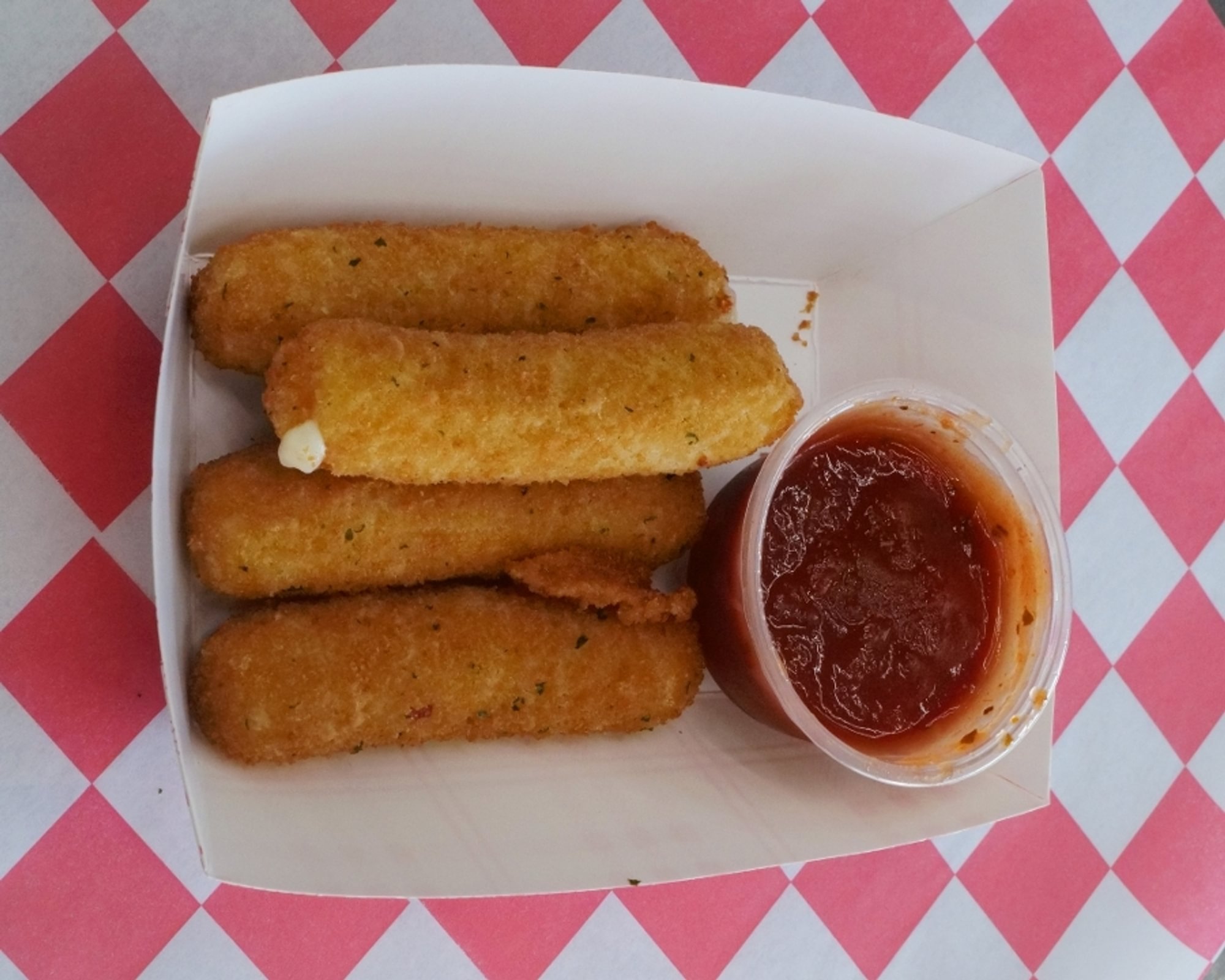 Mozzarella Sticks 6 pc