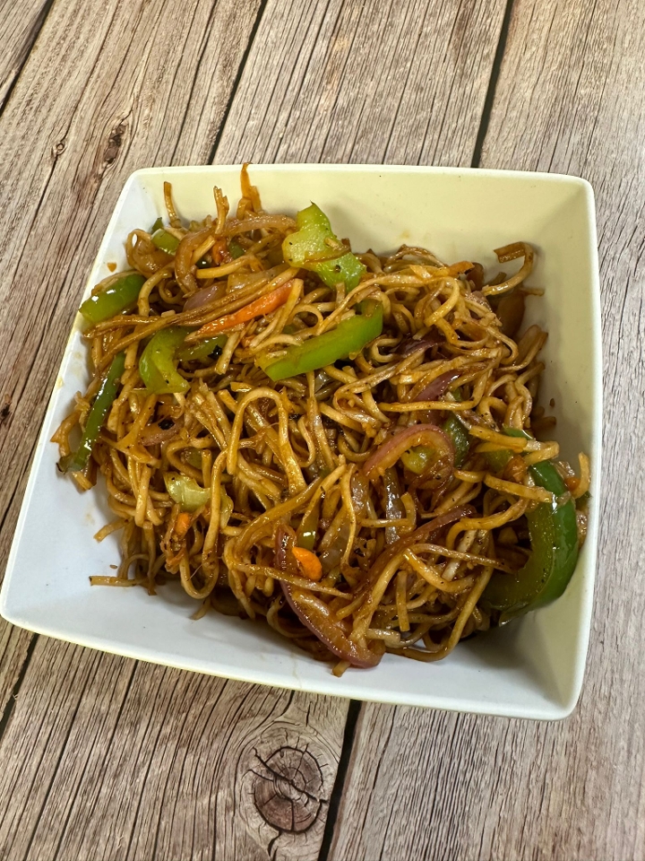 Veg Hakka Noodles*