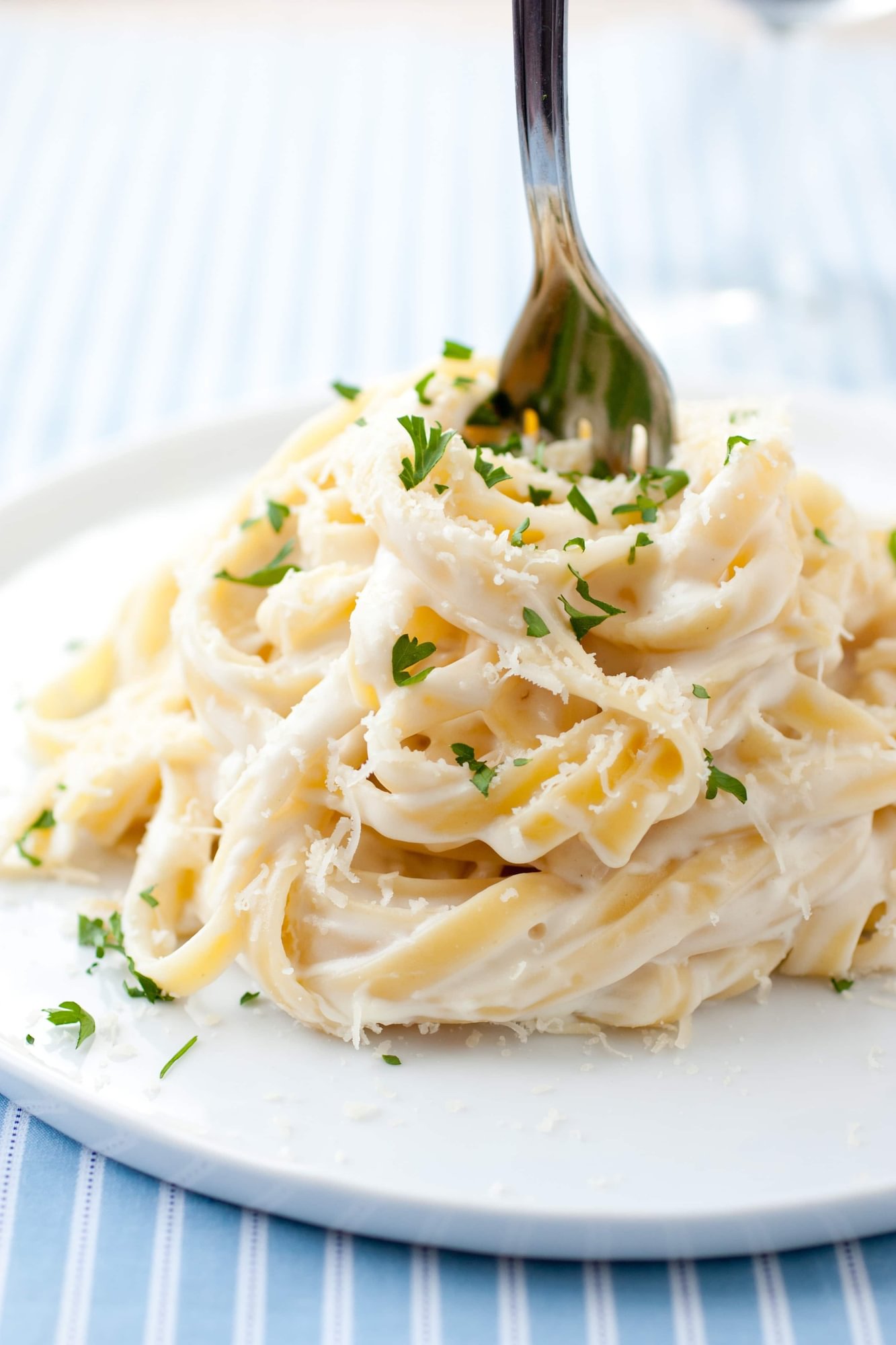 Fettuccine with alfredo sauce