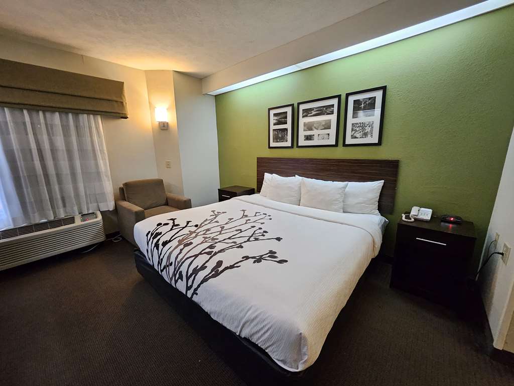 SureStay by Best Western Summerville Flowertown Image