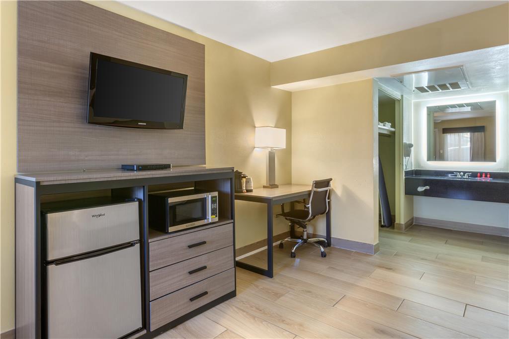 SureStay by Best Western Chambers Petrified Forest Image