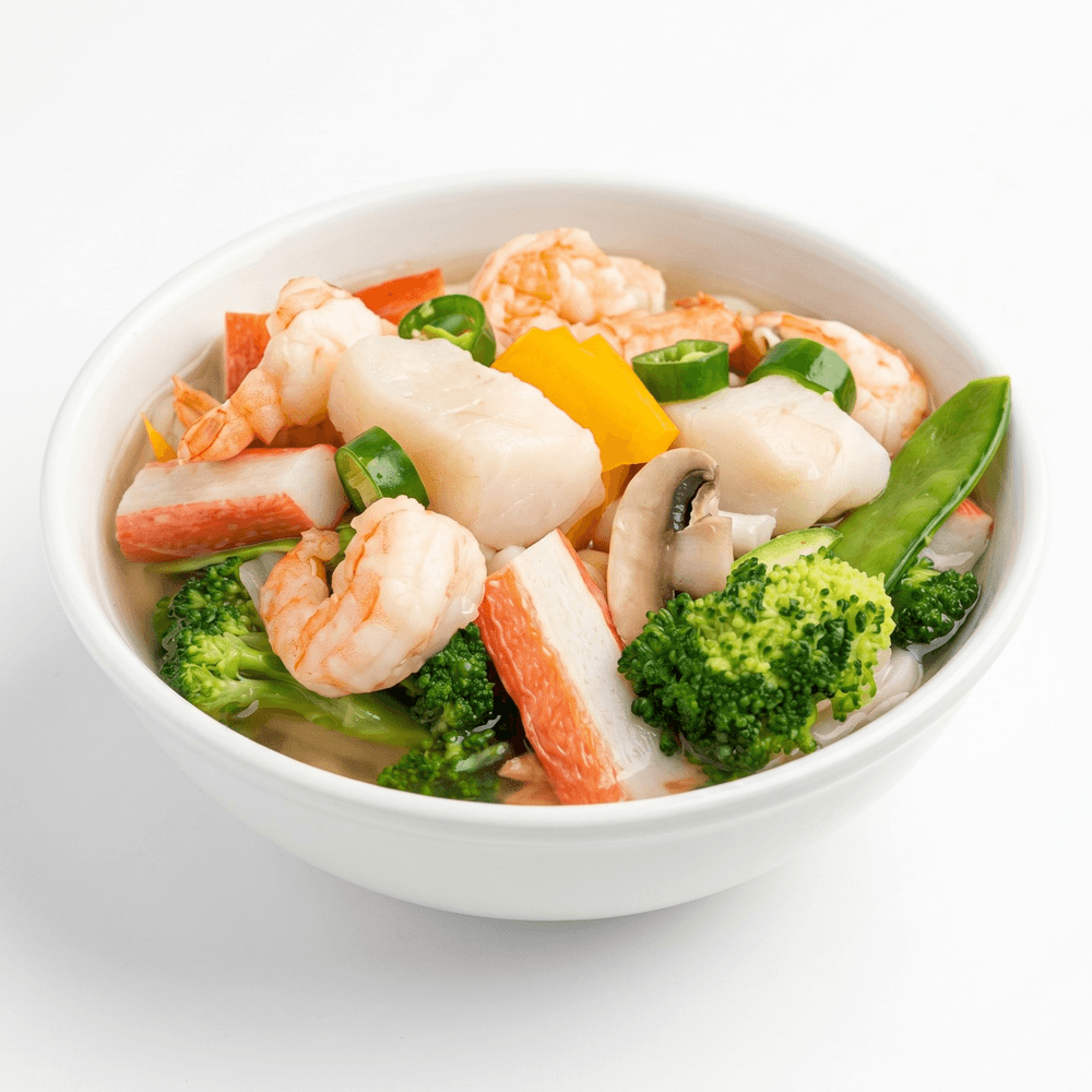 Seafood Egg Noodle Soup / 海鲜面汤