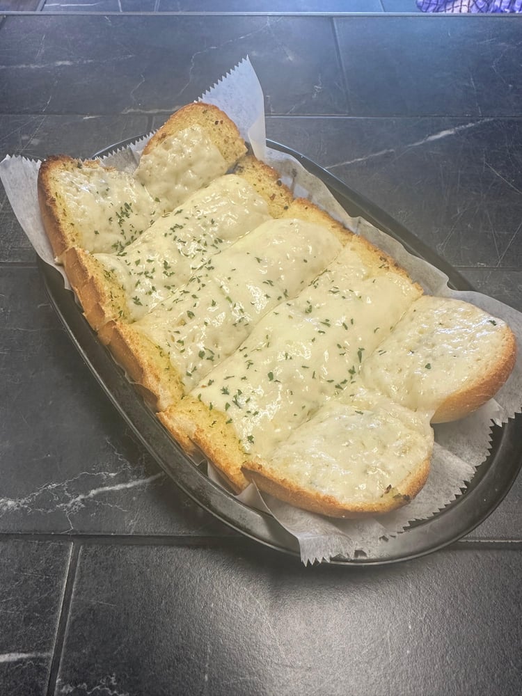 Garlic Bread w/ Mozzarella