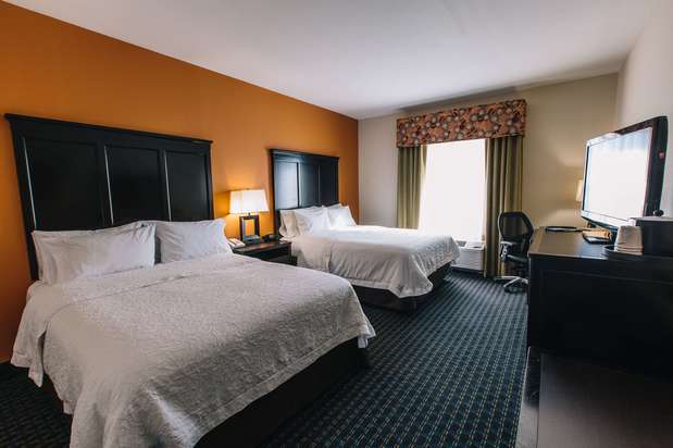 Images Hampton Inn & Suites Effingham