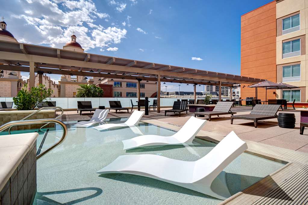 Hampton Inn Tucson Downtown Image