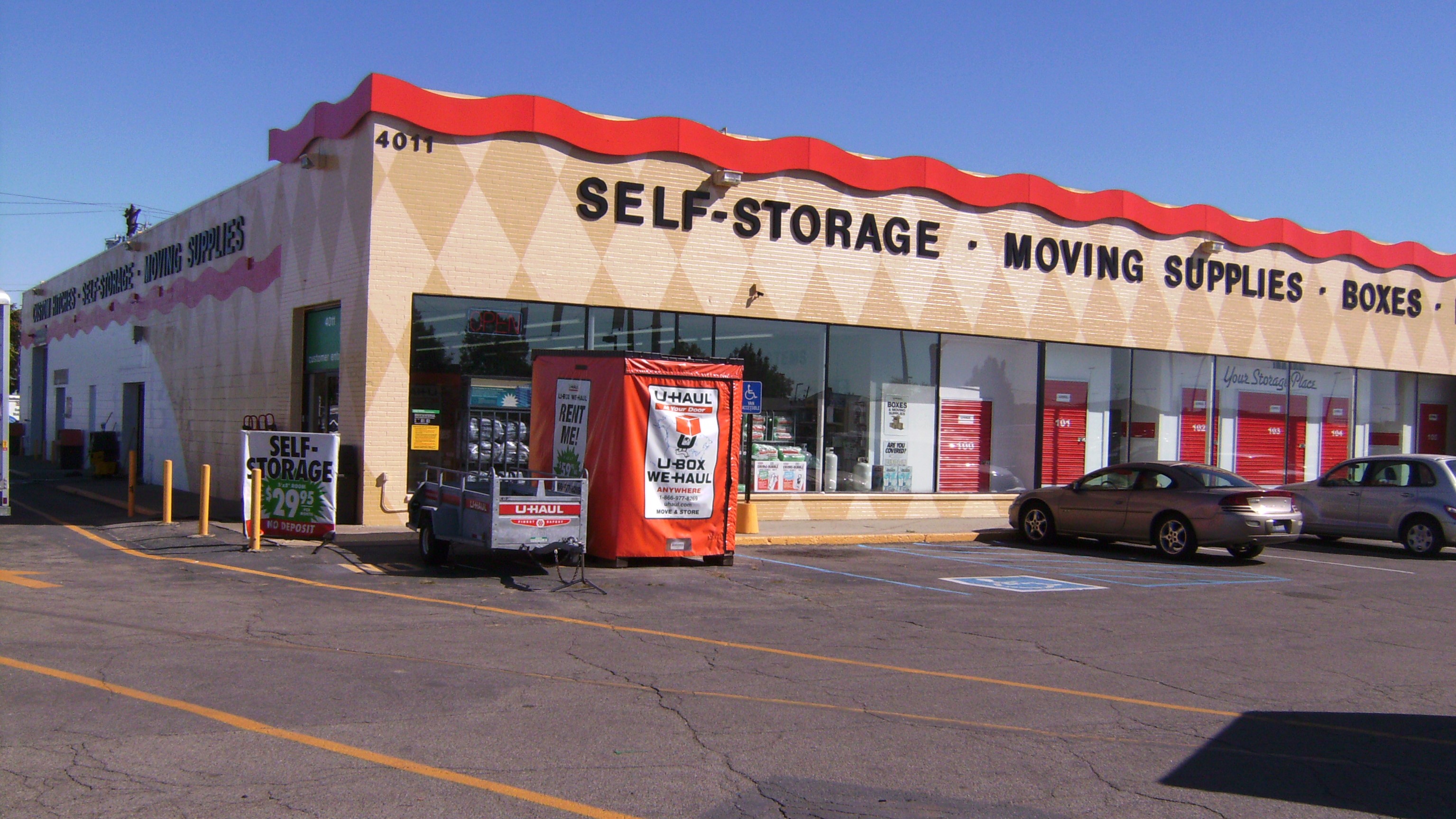 U-Haul Moving & Storage of Southern Plaza Photo