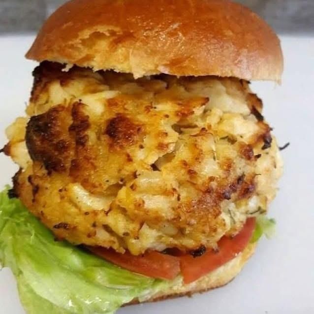 8 oz. Crabcake Sandwich (Jumbo Lump)