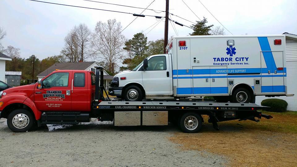 Earl Chambers Wrecker Service Photo