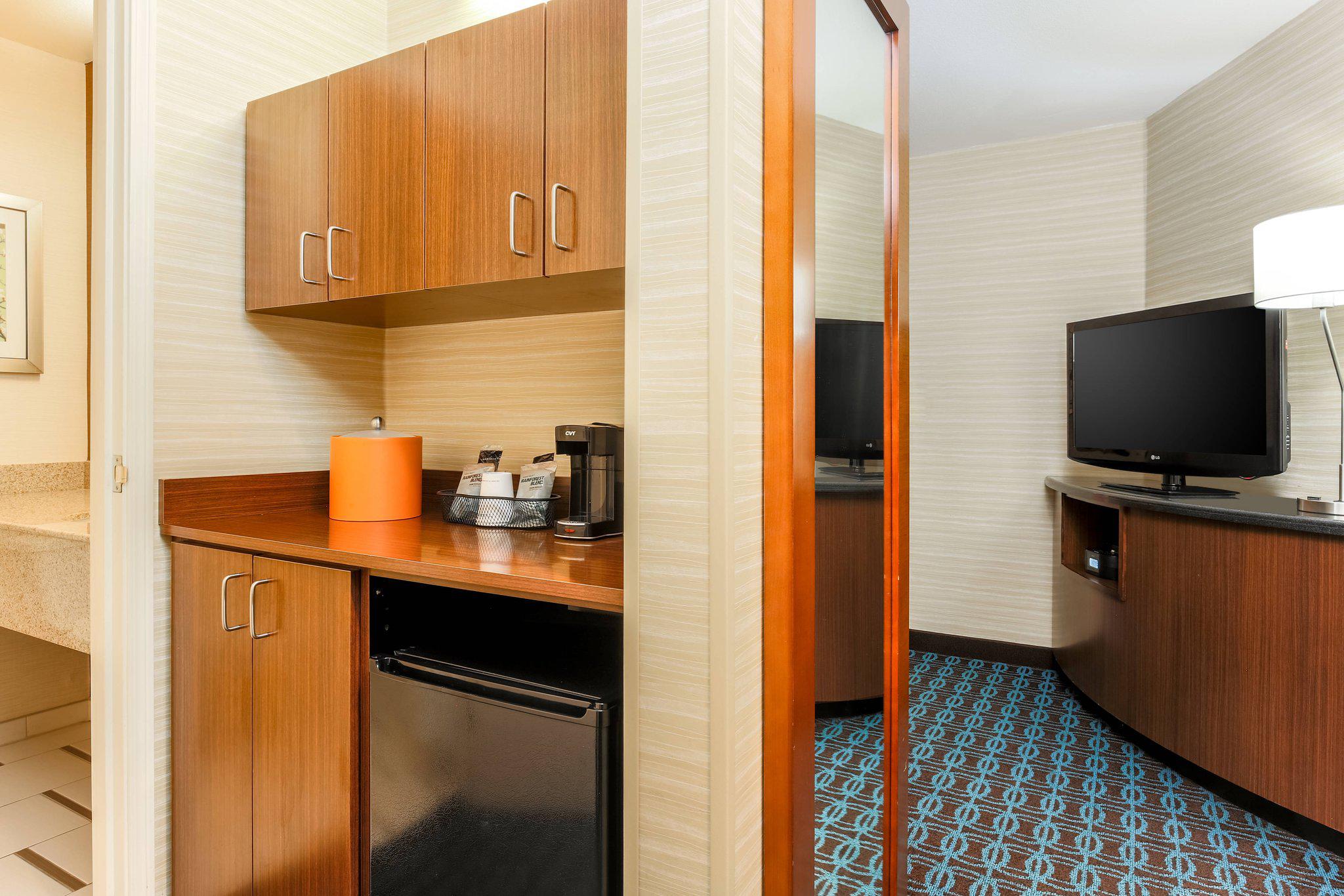 Fairfield Inn & Suites by Marriott San Jose Airport Photo