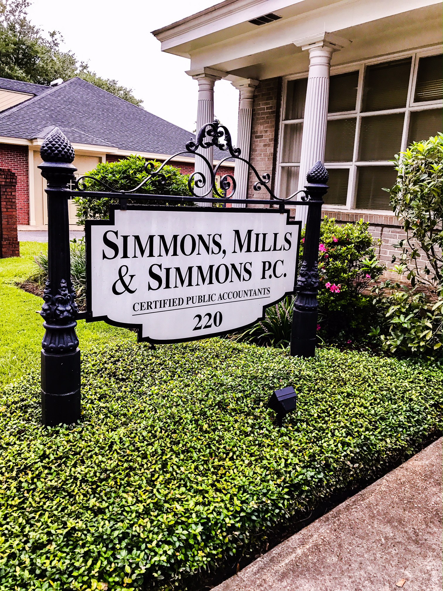 Simmons Mills & Simmons Cpa Pc Photo