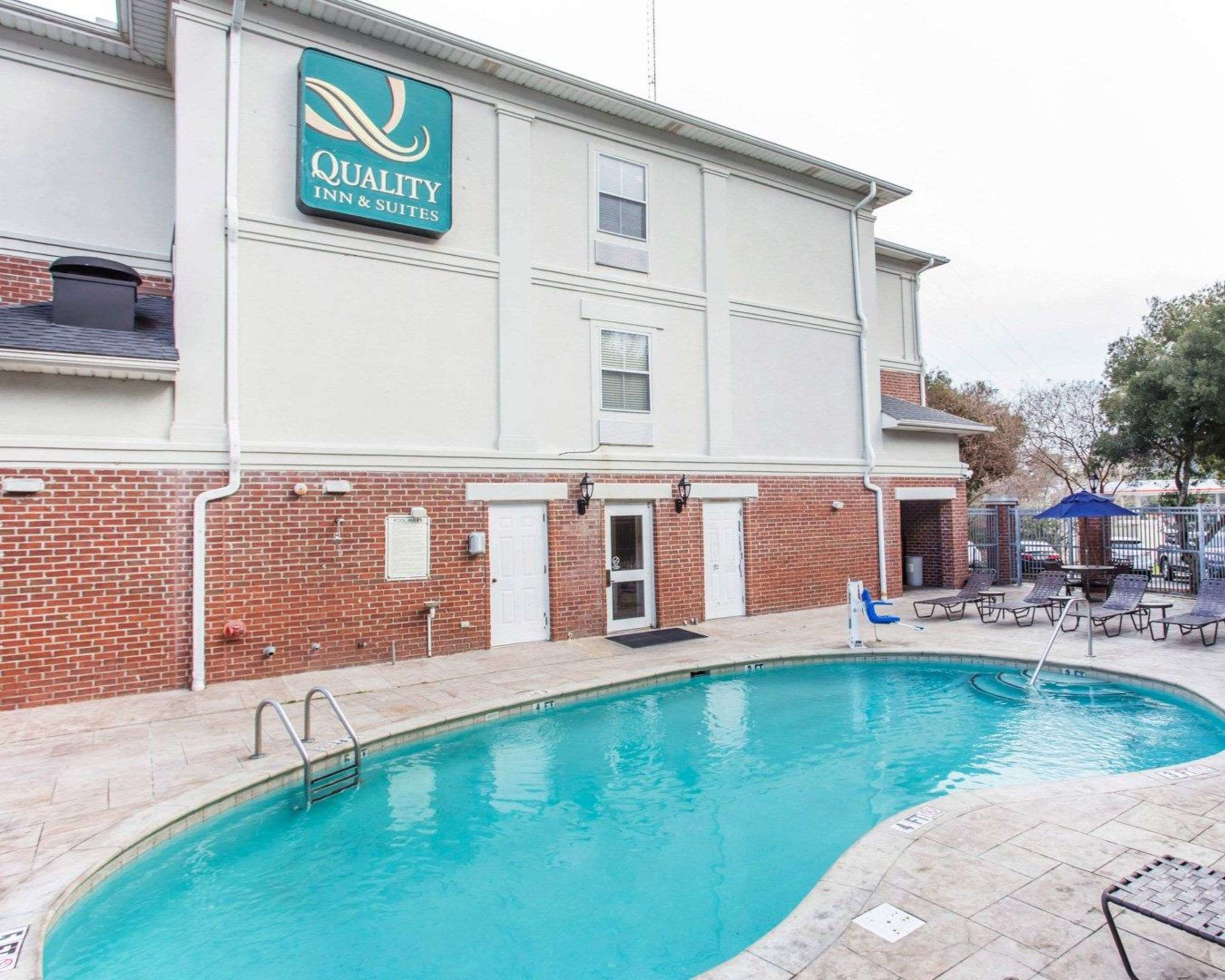 Comfort Inn Suites Patriots Point 196 Patriots Point Rd Mount