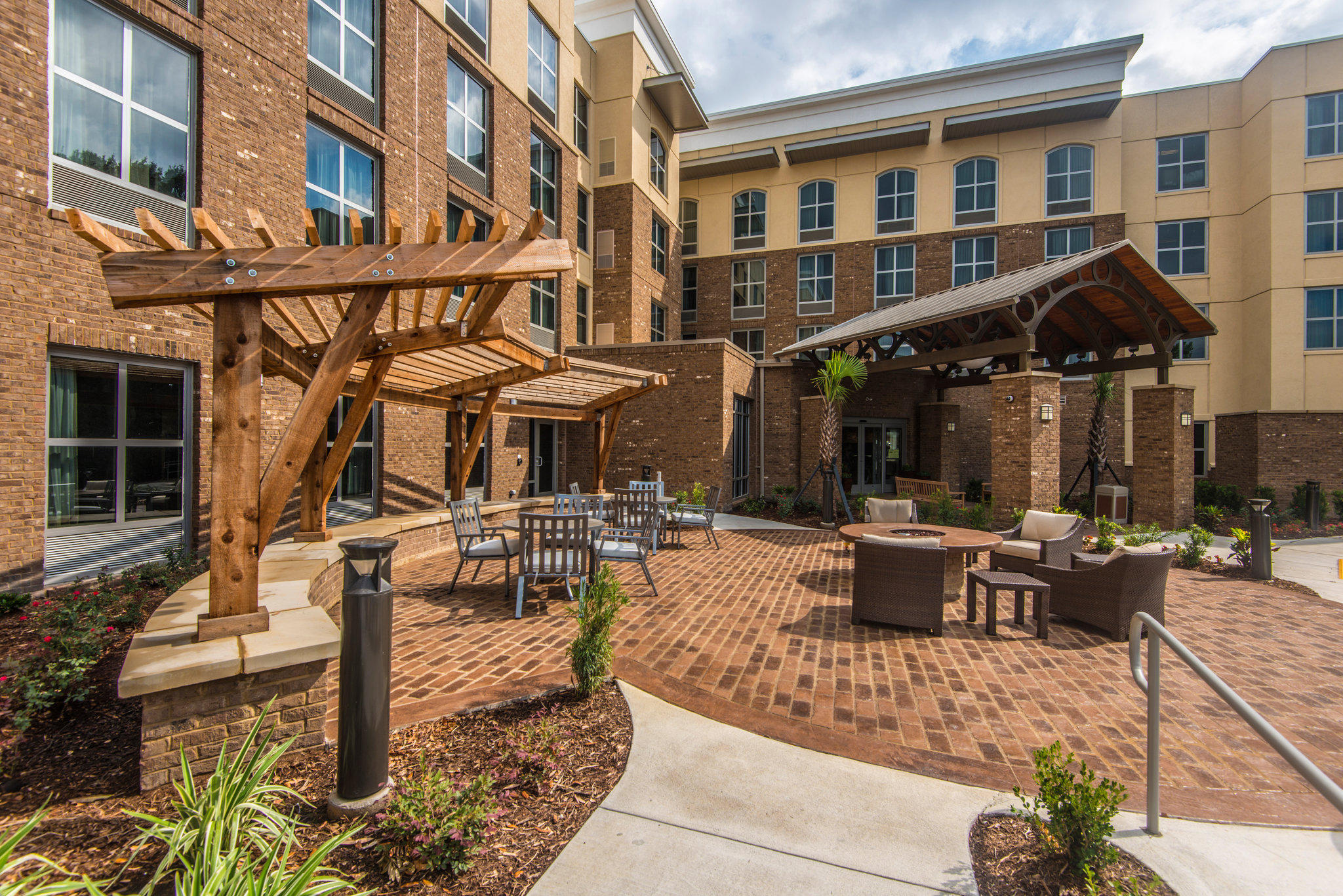 Staybridge Suites Charleston - Mount Pleasant Photo